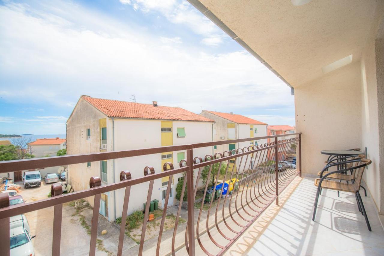 Dagulo Apartamento Primošten Exterior foto