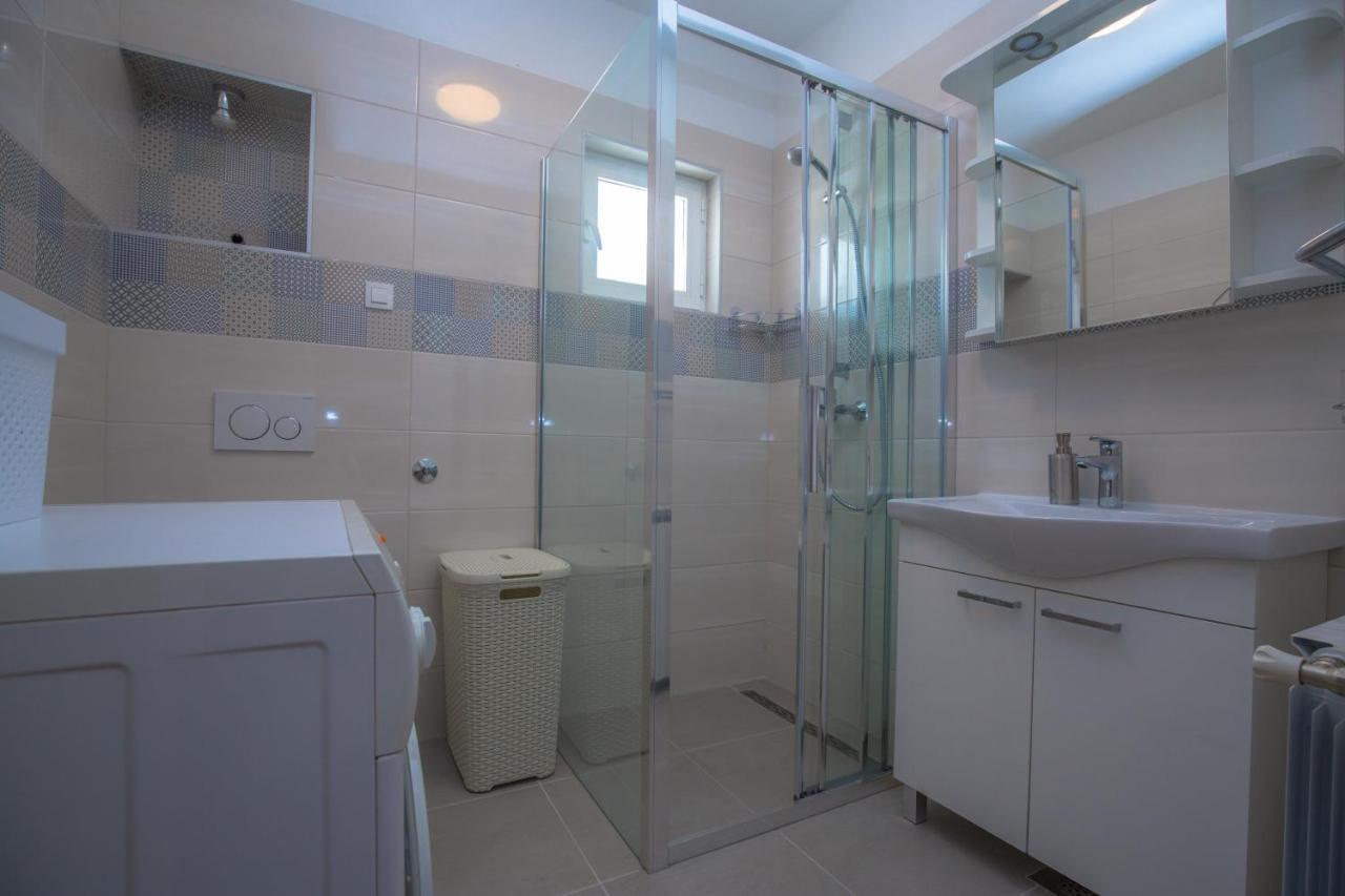 Dagulo Apartamento Primošten Exterior foto