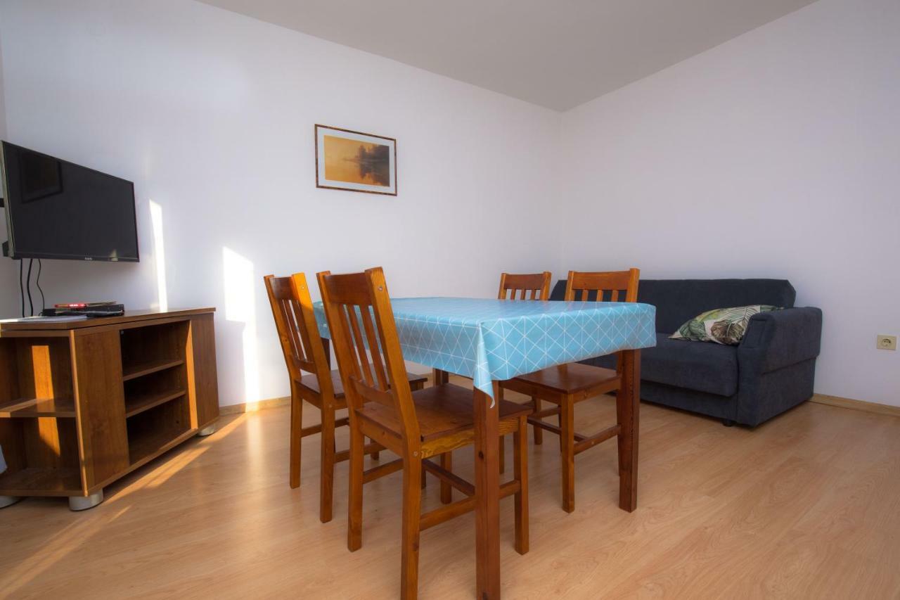 Dagulo Apartamento Primošten Exterior foto